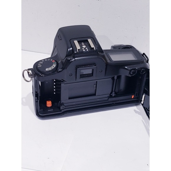 Canon EOS Rebel S 35mm SLR Film Camera Body Only - Works - Picture 6 of 8